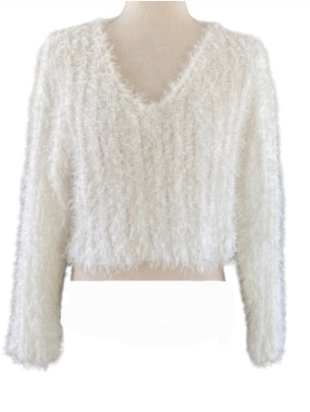 LE LIS White Fuzzy Cropped Sweater